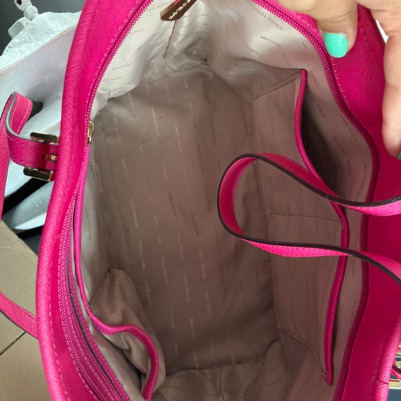 Michael kors tote - Picture 4 of 5